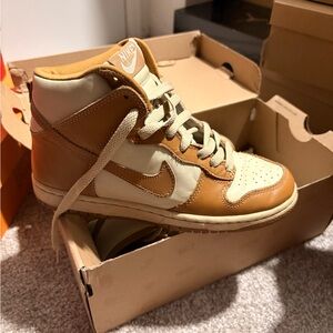Nike Dunk High in Brown and Cream